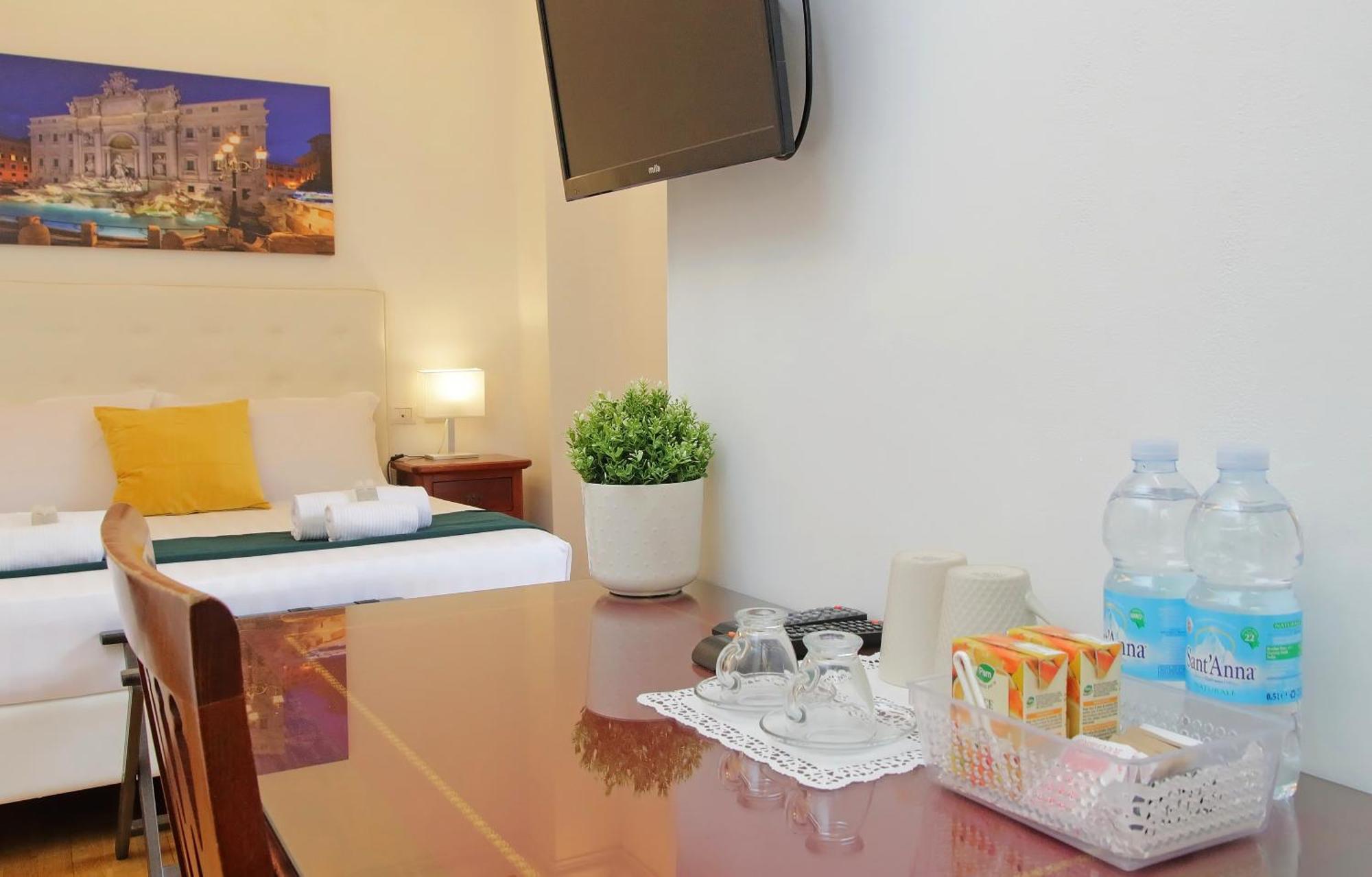 Romulus Rooms ภายนอก รูปภาพ